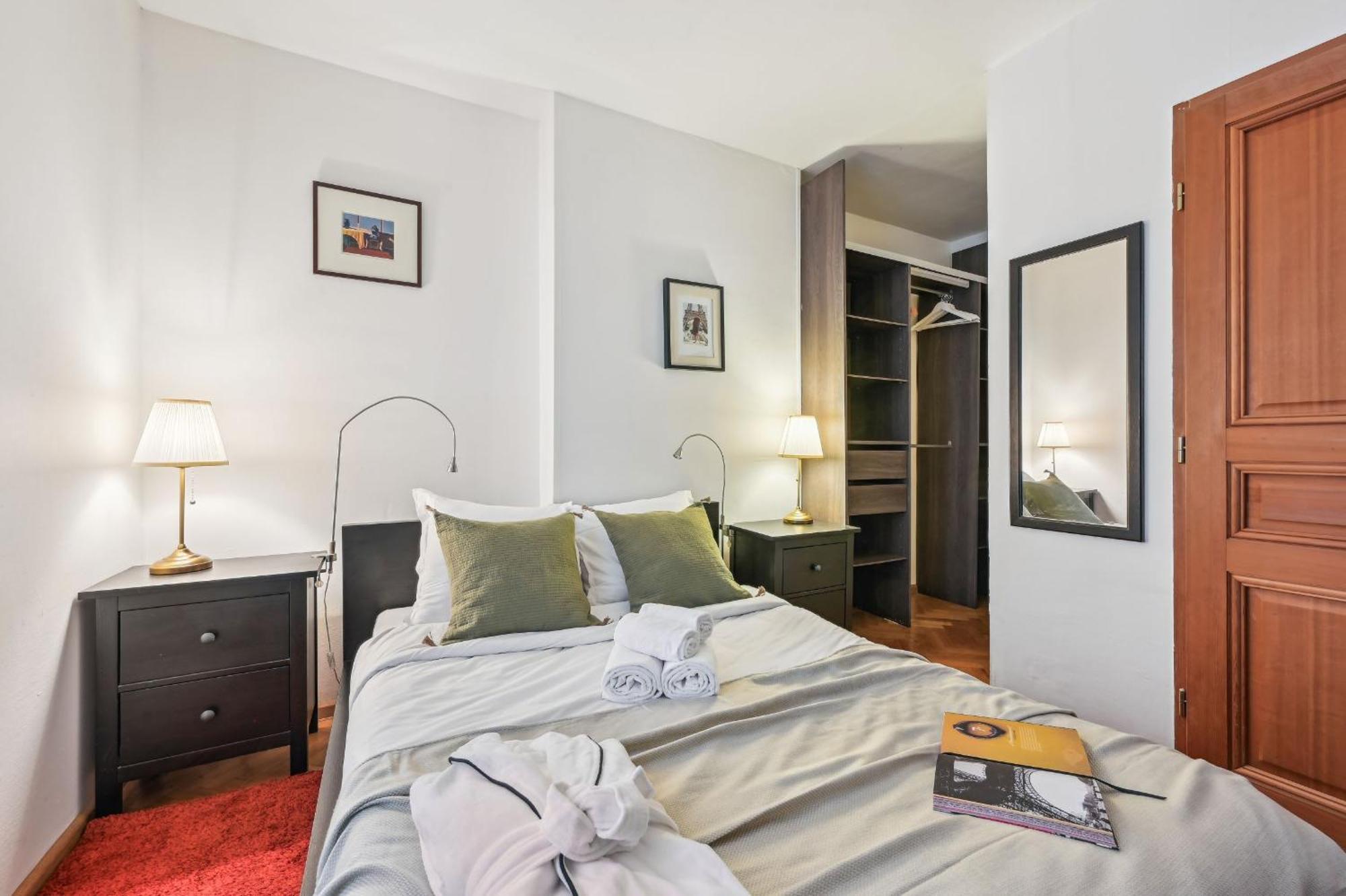 Eiffel Tower & Hotel Des Invalides - 1Br - Cityapartmentstay Paris Luaran gambar