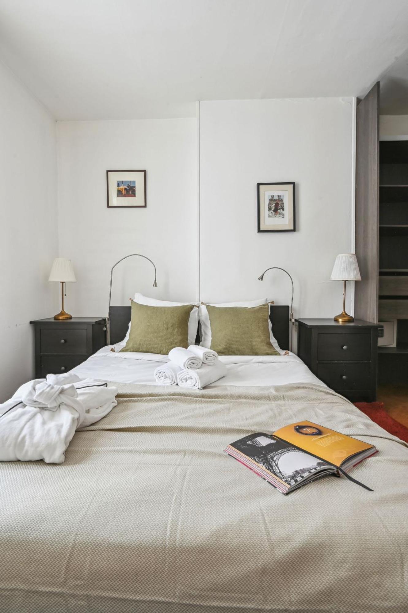 Eiffel Tower & Hotel Des Invalides - 1Br - Cityapartmentstay Paris Luaran gambar